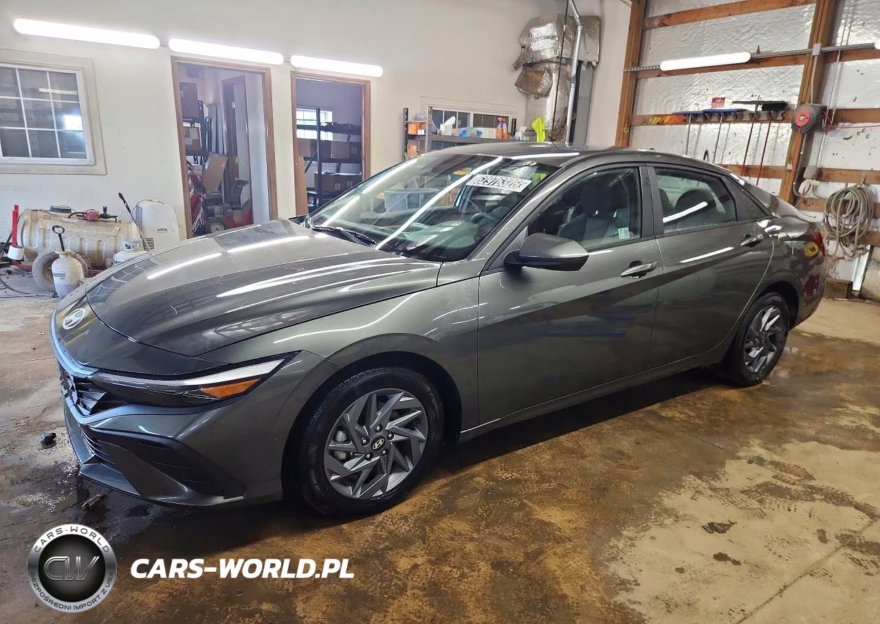 2024 Hyundai Elantra Sel – zdjęcie 1 z 12