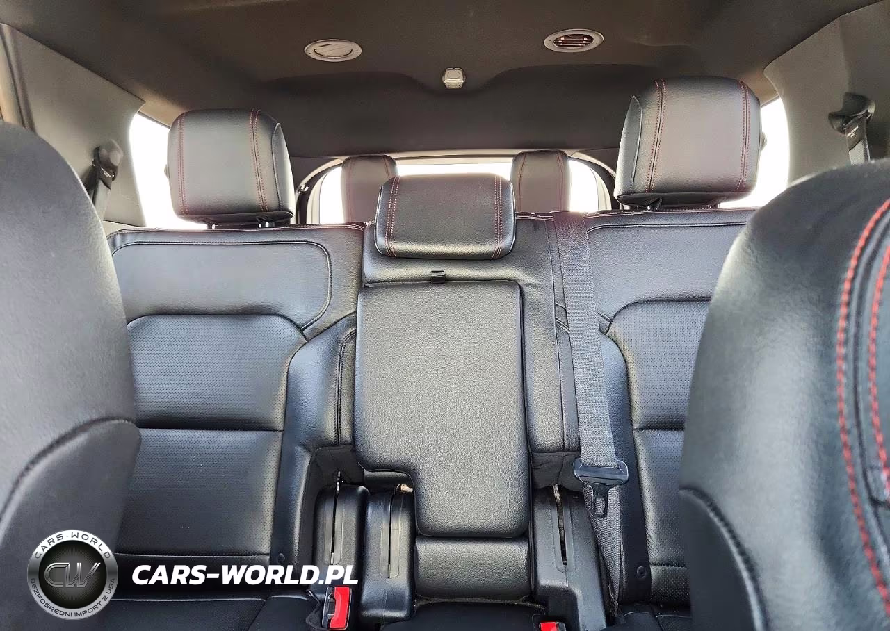 2016 Ford Explorer Sport VIN:1FM5K8GT5GGA00913 - 10