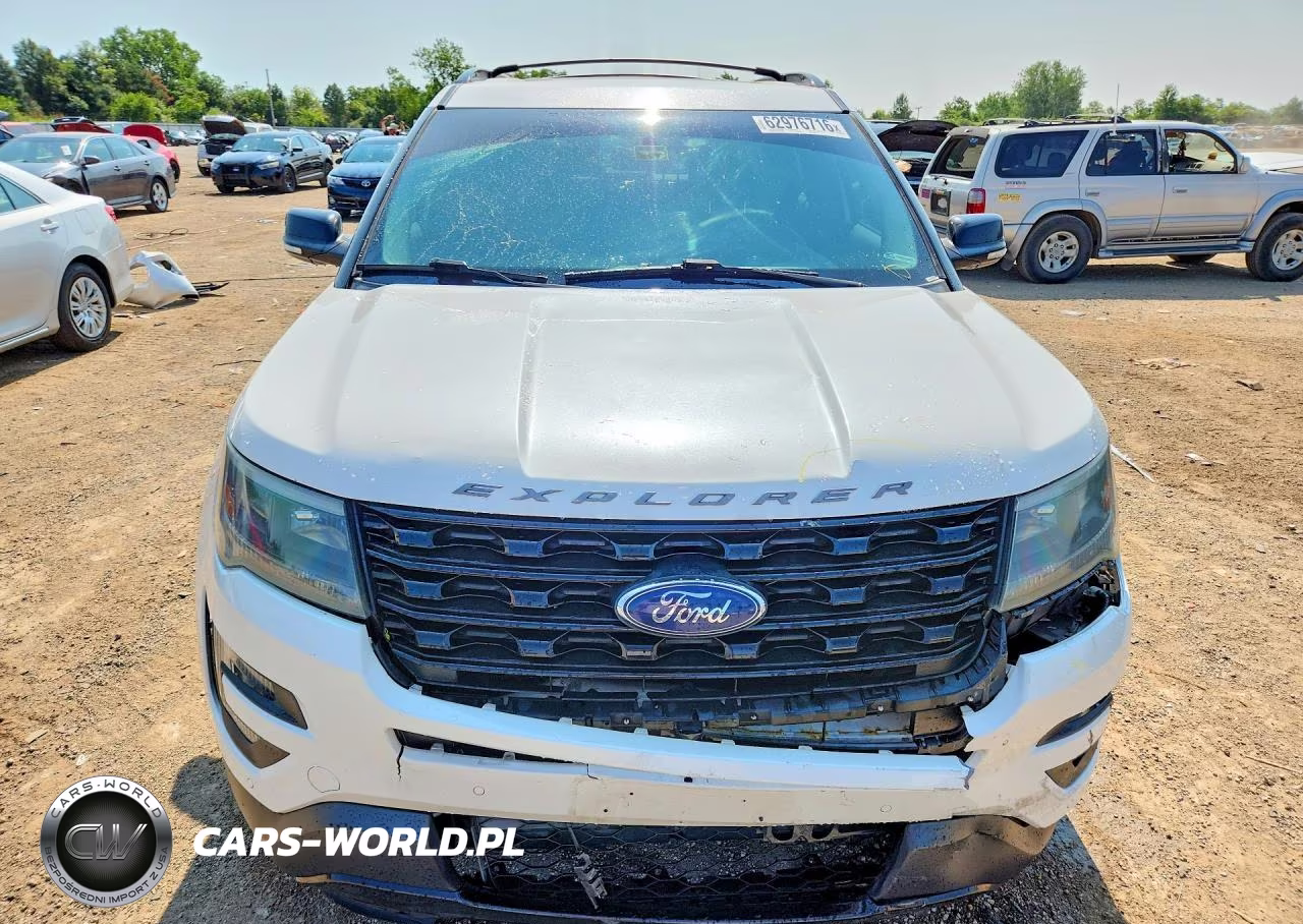 2016 Ford Explorer Sport VIN:1FM5K8GT5GGA00913 - 5