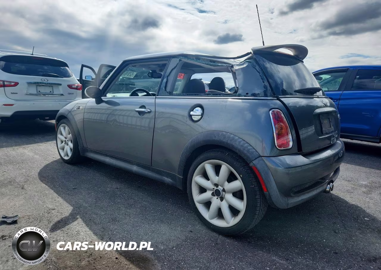 2002 Mini Cooper S VIN:WMWRE33422TD57464 - 2