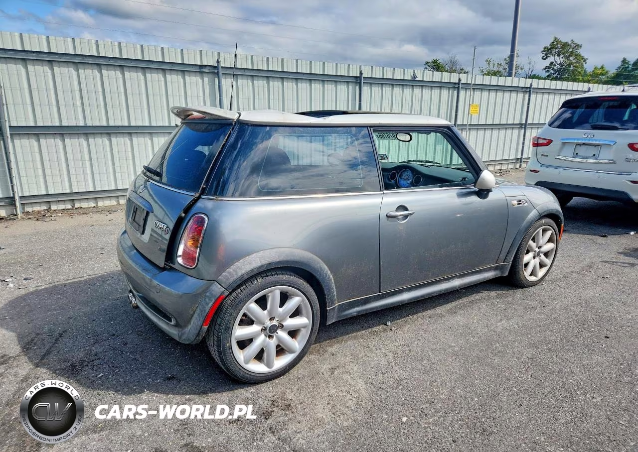 2002 Mini Cooper S VIN:WMWRE33422TD57464 - 3