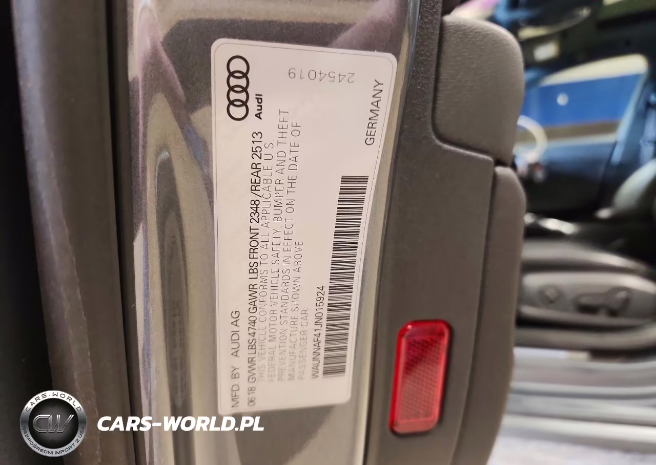 2018 Audi A4 Premium VIN:WAUNNAF41JN015924 - 12