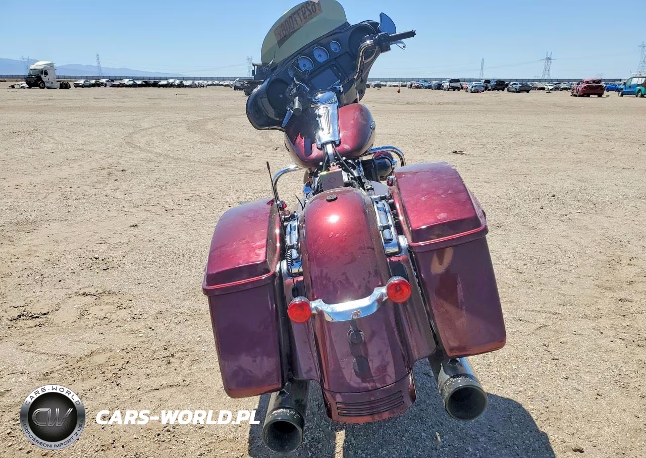 2014 Harley-Davidson Flhxs Street Glide Special VIN:1HD1KRM38EB623934 - 4