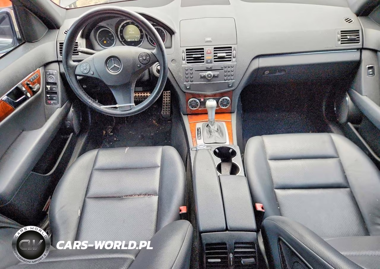 2010 Mercedes-Benz C 300 VIN:WDDGF5EBXAR128740 - 8