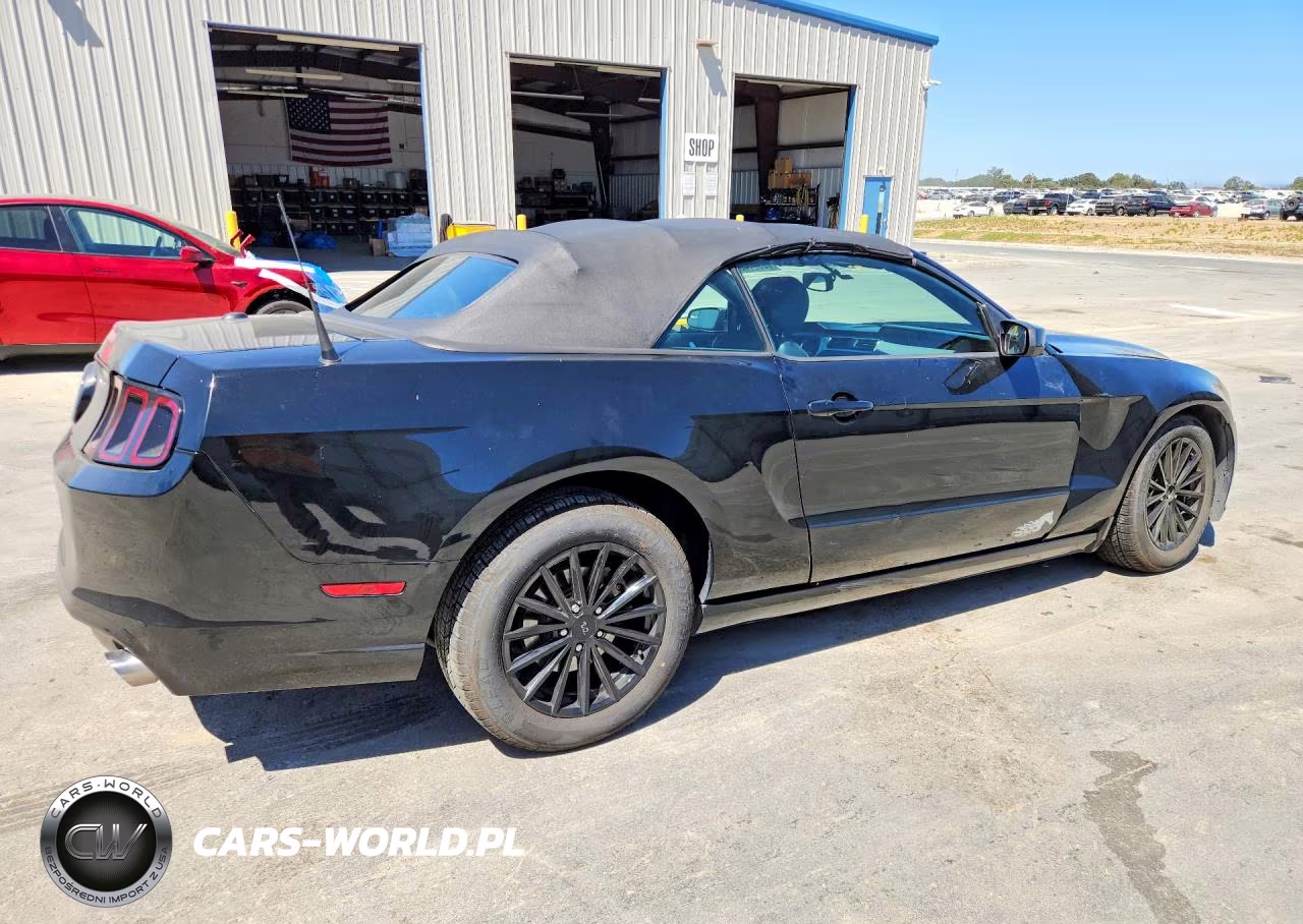 2013 Ford Mustang VIN:1ZVBP8EM9D5211203 - 3