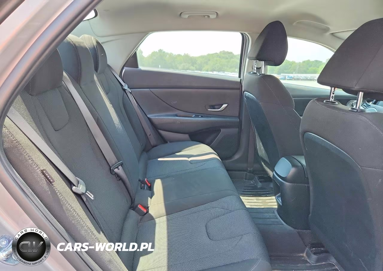 2025 Hyundai Elantra Se VIN:KMHLL4DGXSU049720 - 10