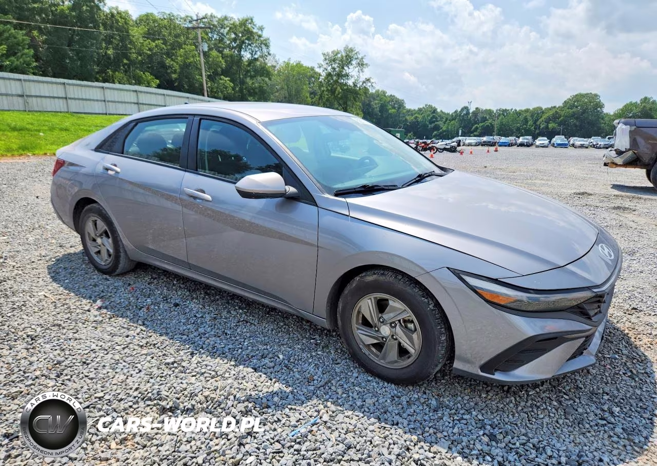 2025 Hyundai Elantra Se VIN:KMHLL4DGXSU049720 - 4