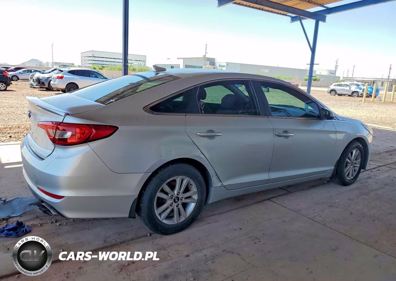 2015 Hyundai Sonata Se VIN:5NPE24AF8FH043555 - 3