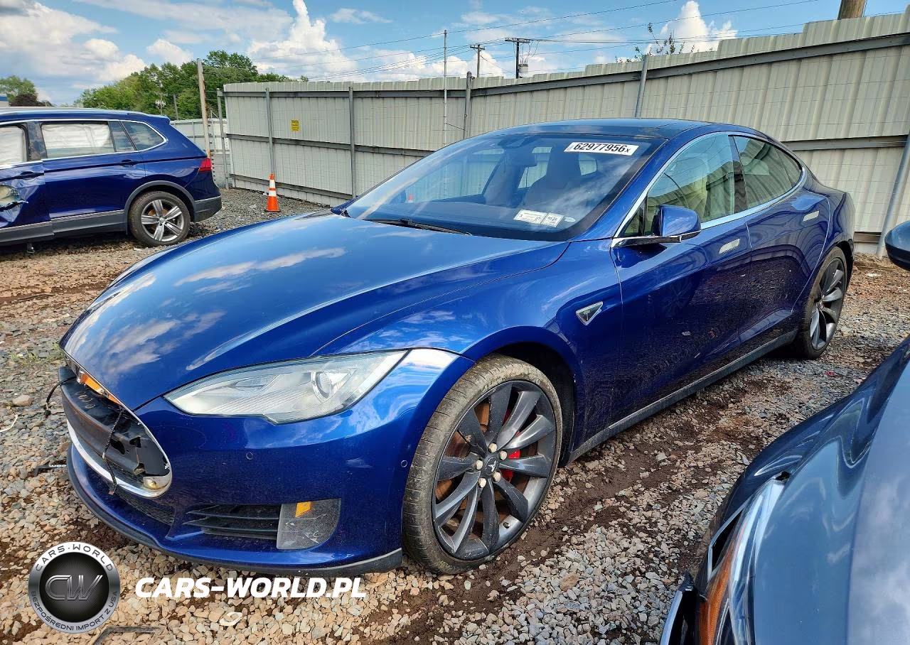 2015 Tesla Model S