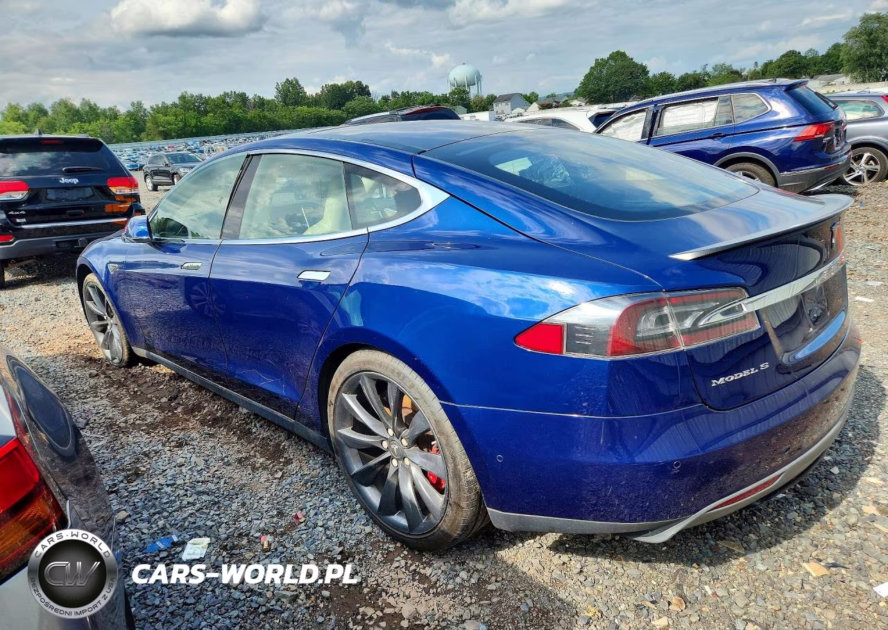 2015 Tesla Model S VIN:5YJSA1E47FF114353 - 2