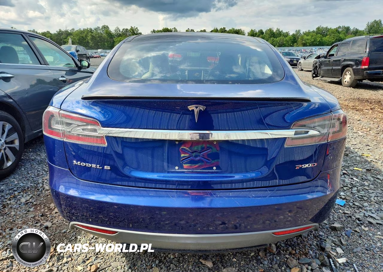 2015 Tesla Model S VIN:5YJSA1E47FF114353 - 6