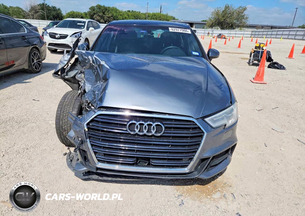 2018 Audi A3 Premium Plus VIN:WAUGUGFF3J1044994 - 5