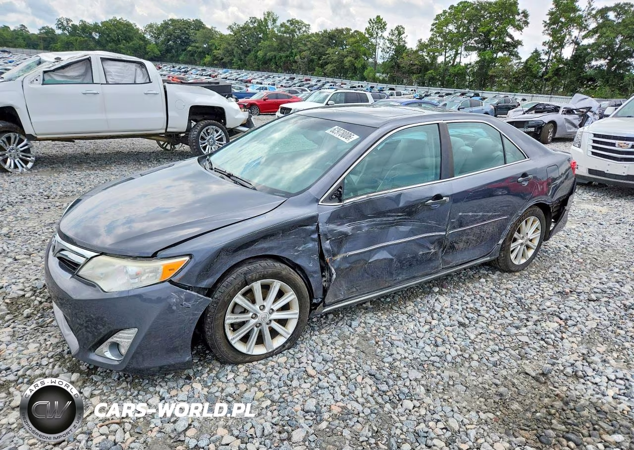 2012 Toyota Camry Xle V6 – zdjęcie 1 z 12