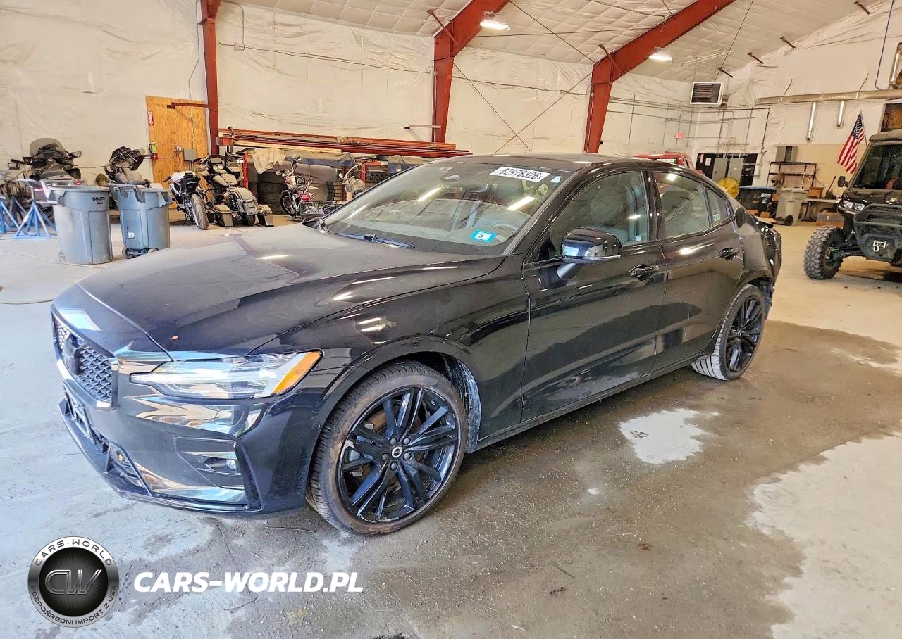 2024 Volvo S60 Plus