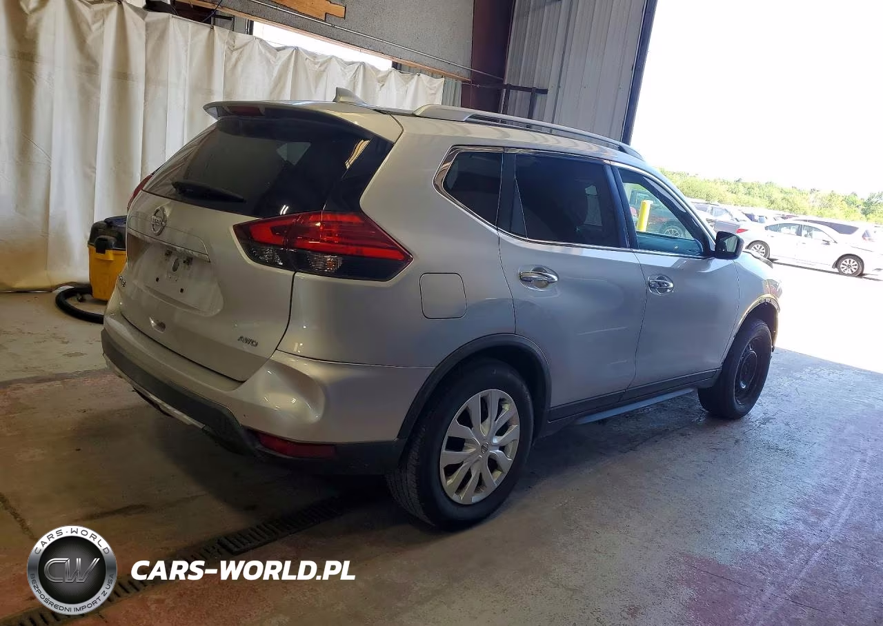 2017 Nissan Rogue S VIN:KNMAT2MV3HP517647 - 3