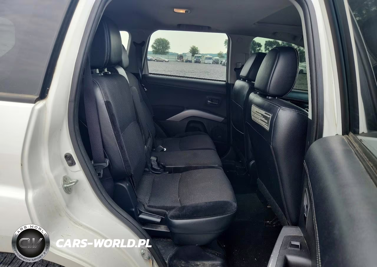2011 Mitsubishi Outlander Se VIN:JA4JT3AW2BU042269 - 10