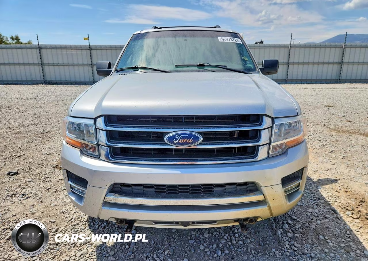 2017 Ford Expedition Xlt VIN:1FMJU1JT9HEA12309 - 5