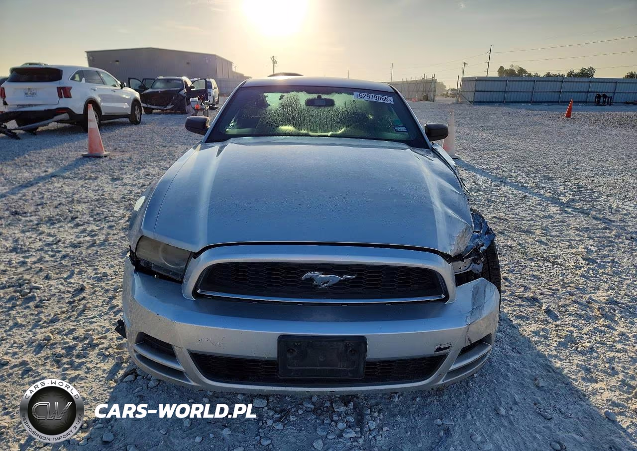 2013 Ford Mustang VIN:1ZVBP8AM0D5200788 - 5