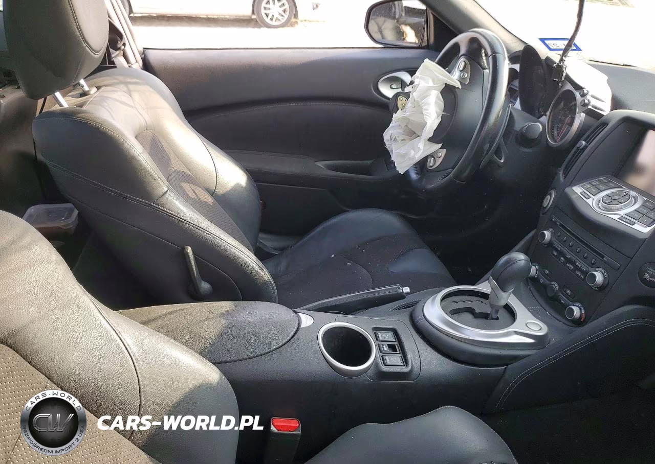 2019 Nissan 370Z Sport Touring VIN:JN1AZ4EHXKM422100 - 10