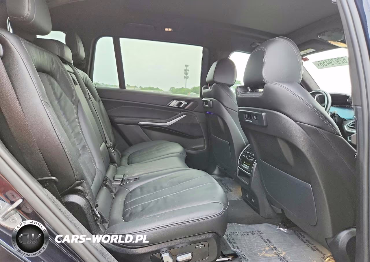 2022 BMW X7 xDrive40I VIN:5UXCW2C02N9K23354 - 11