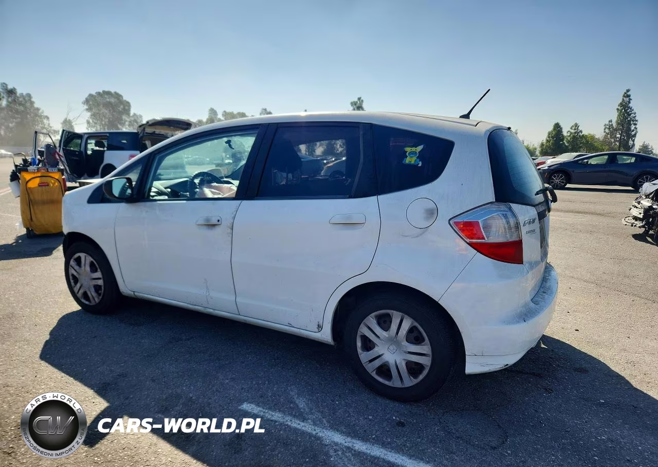 2011 Honda Fit VIN:JHMGE8H34BS011859 - 2