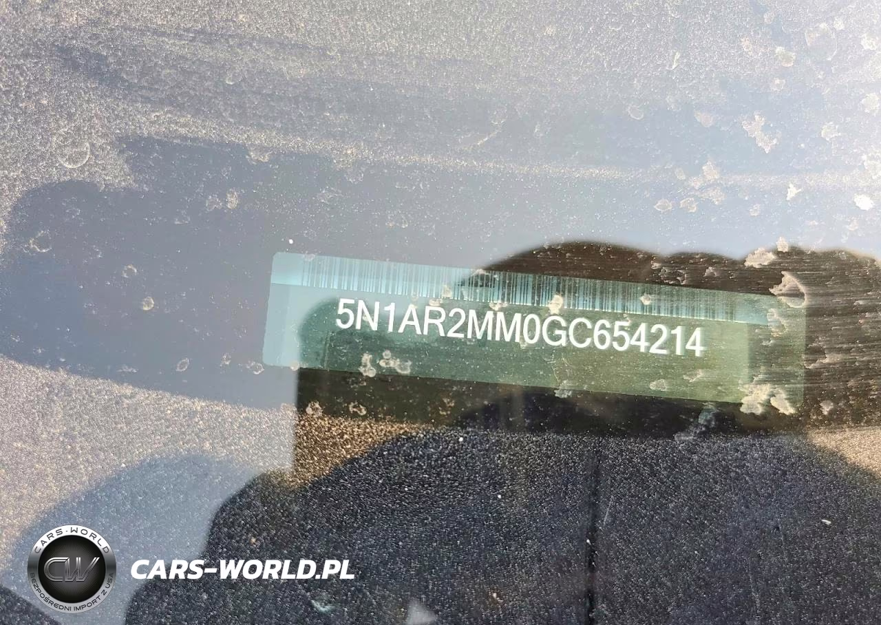 2016 Nissan Pathfinder Platinum VIN:5N1AR2MM0GC654214 - 13