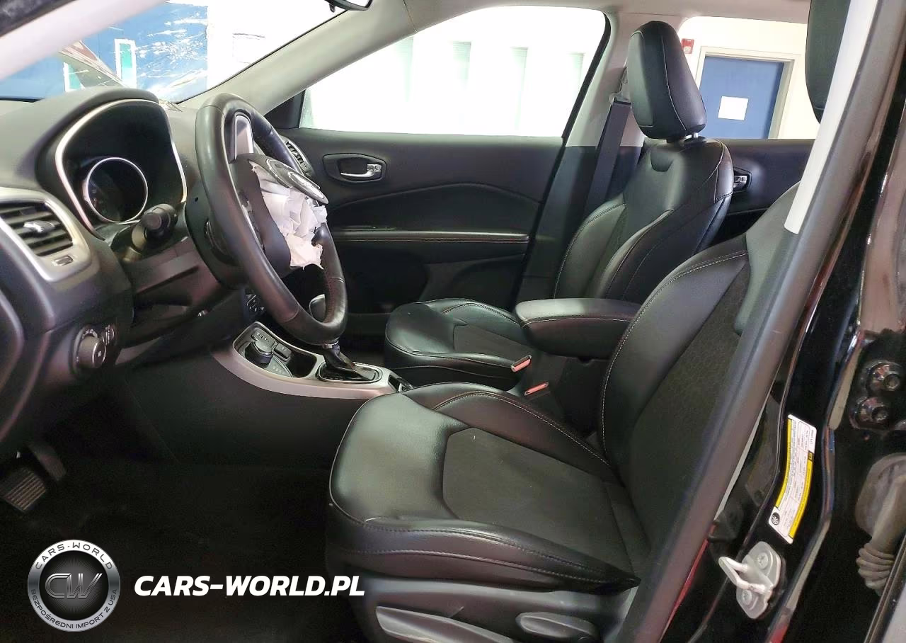 2020 Jeep Compass Latitude VIN:3C4NJDBB0LT112393 - 7