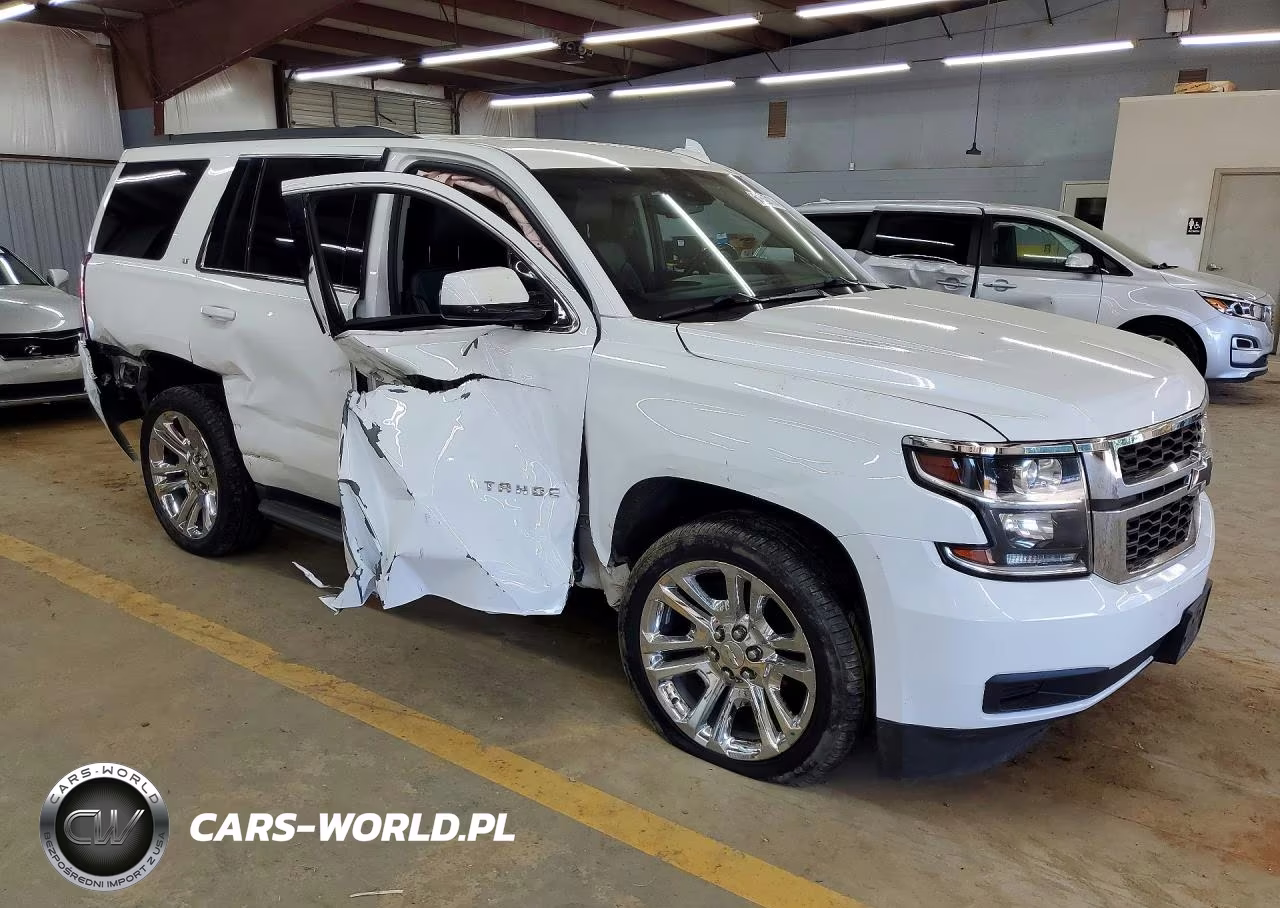 2019 Chevrolet Tahoe K1500 Lt VIN:1GNSKBKC4KR391407 - 4