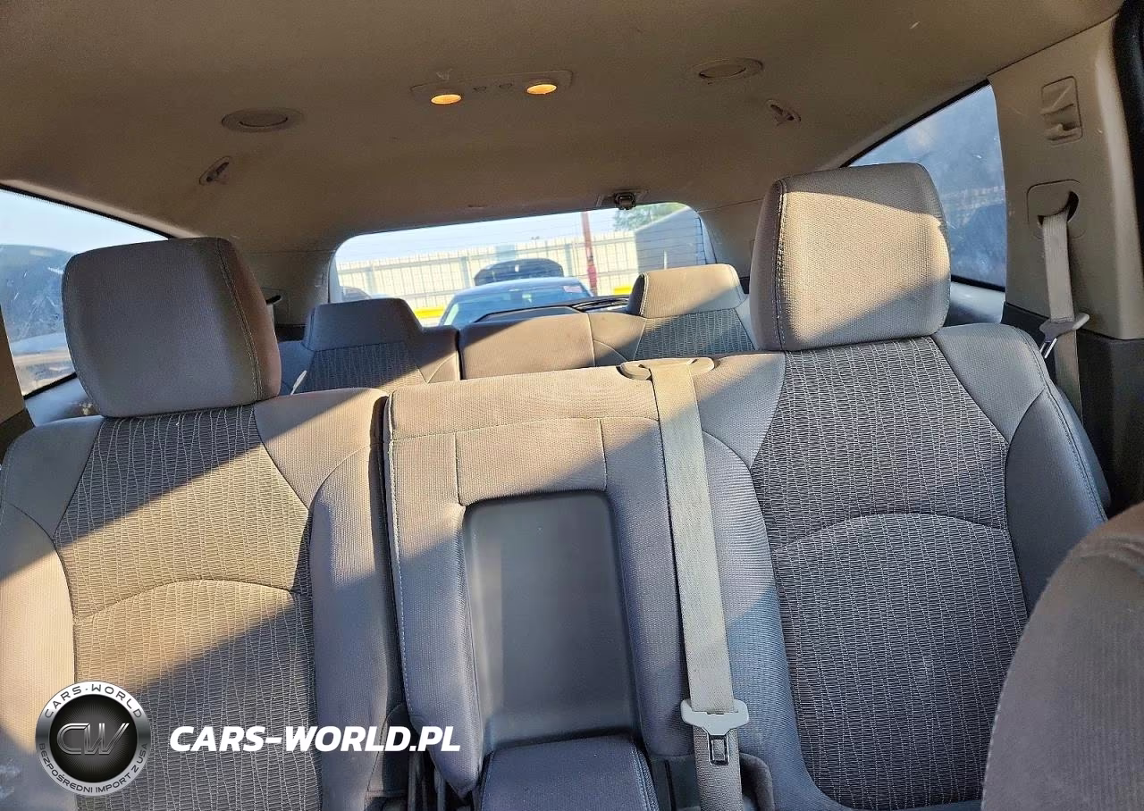 2017 Chevrolet Traverse Ls VIN:1GNKRFEDXHJ203312 - 10