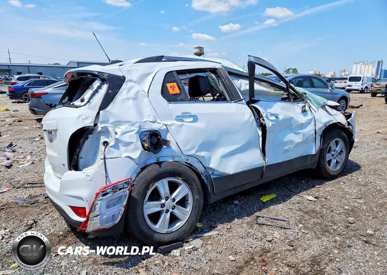 2020 Chevrolet Trax VIN:KL7CJLSBXLB019896 - 3