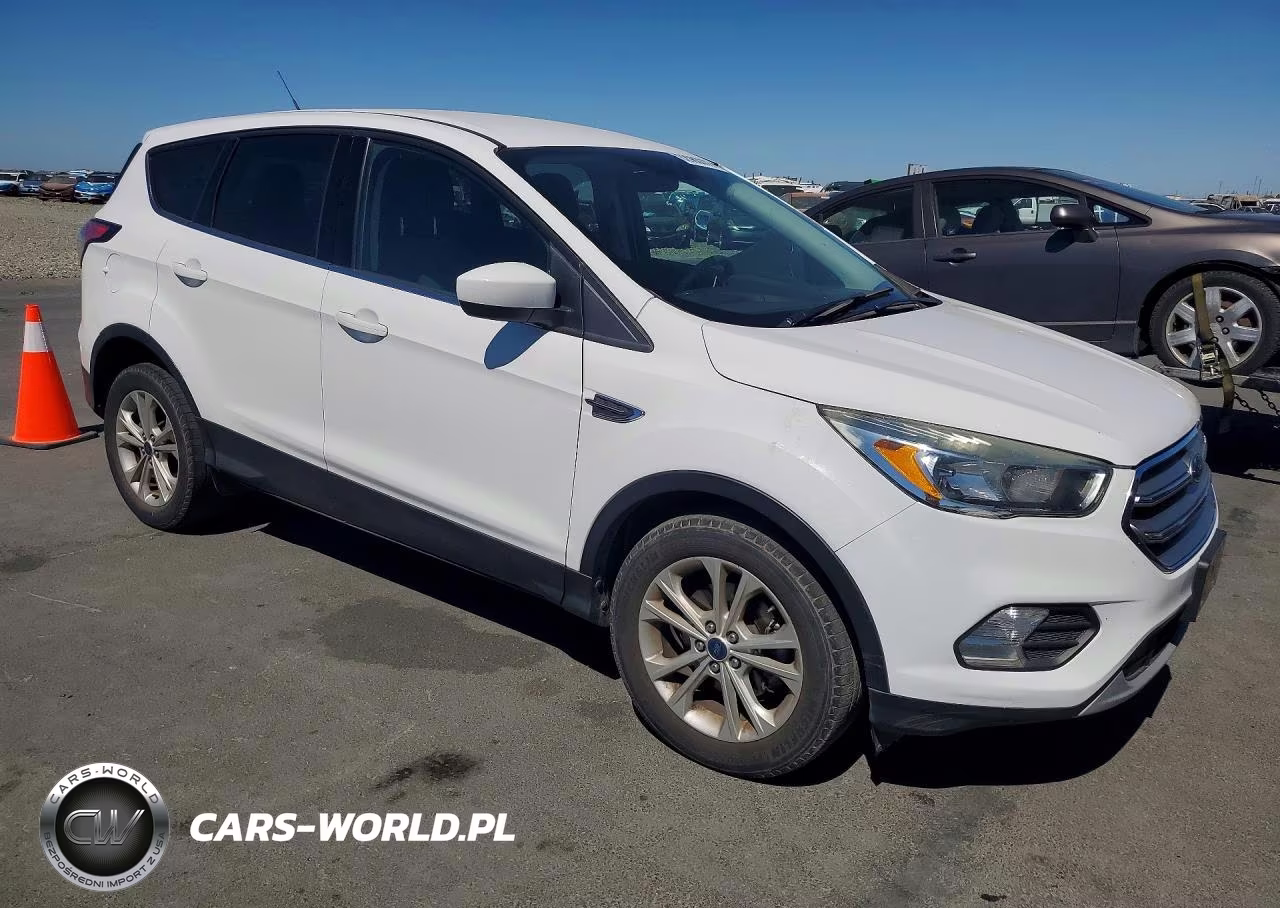 2017 Ford Escape Se VIN:1FMCU0GD8HUD20578 - 4