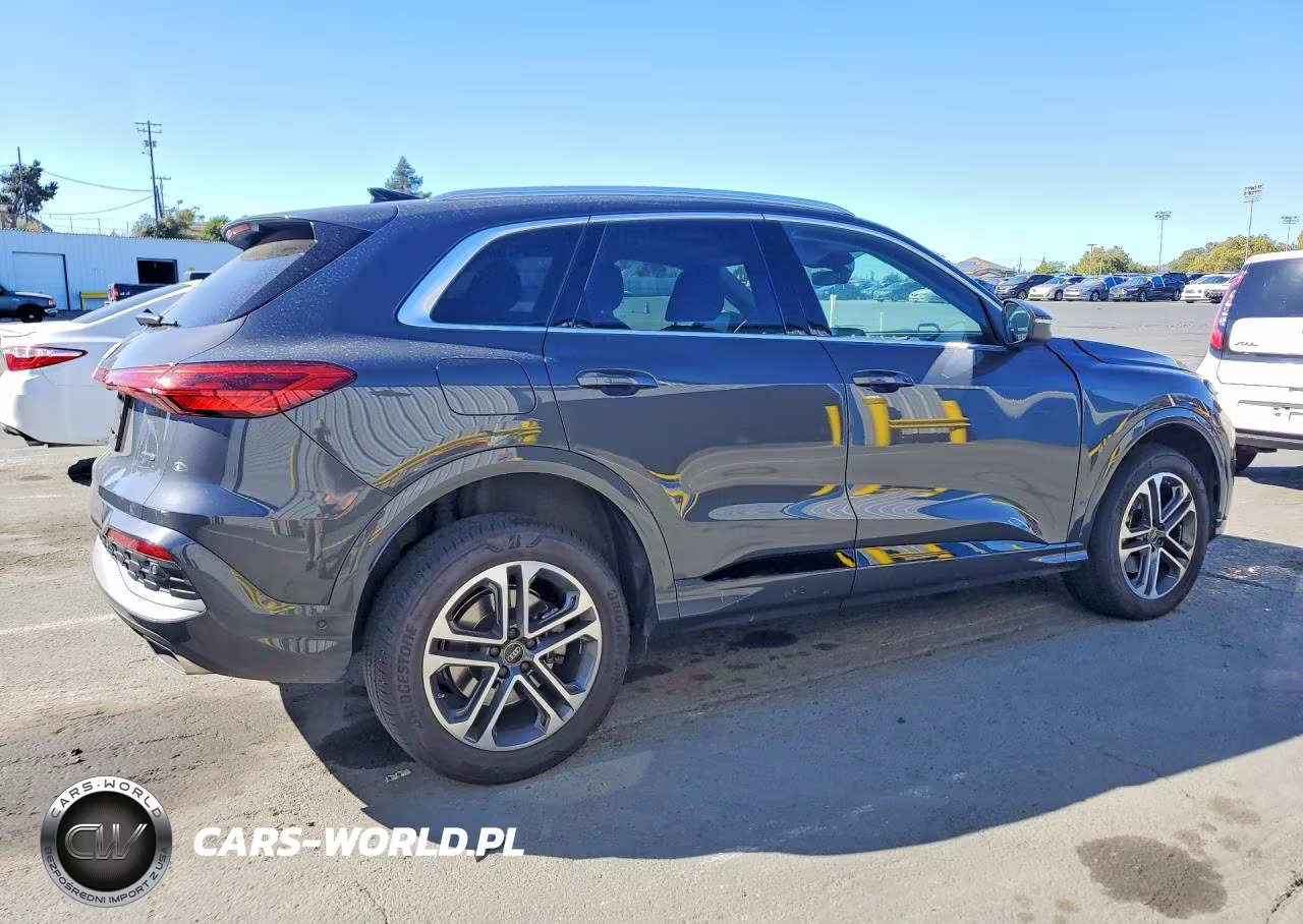 2025 Audi Q5 Premium VIN:WA11AAGU7S2014592 - 3