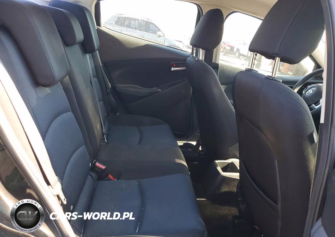 2017 Toyt Yaris VIN:3MYDLBYV0HY182547 - 10