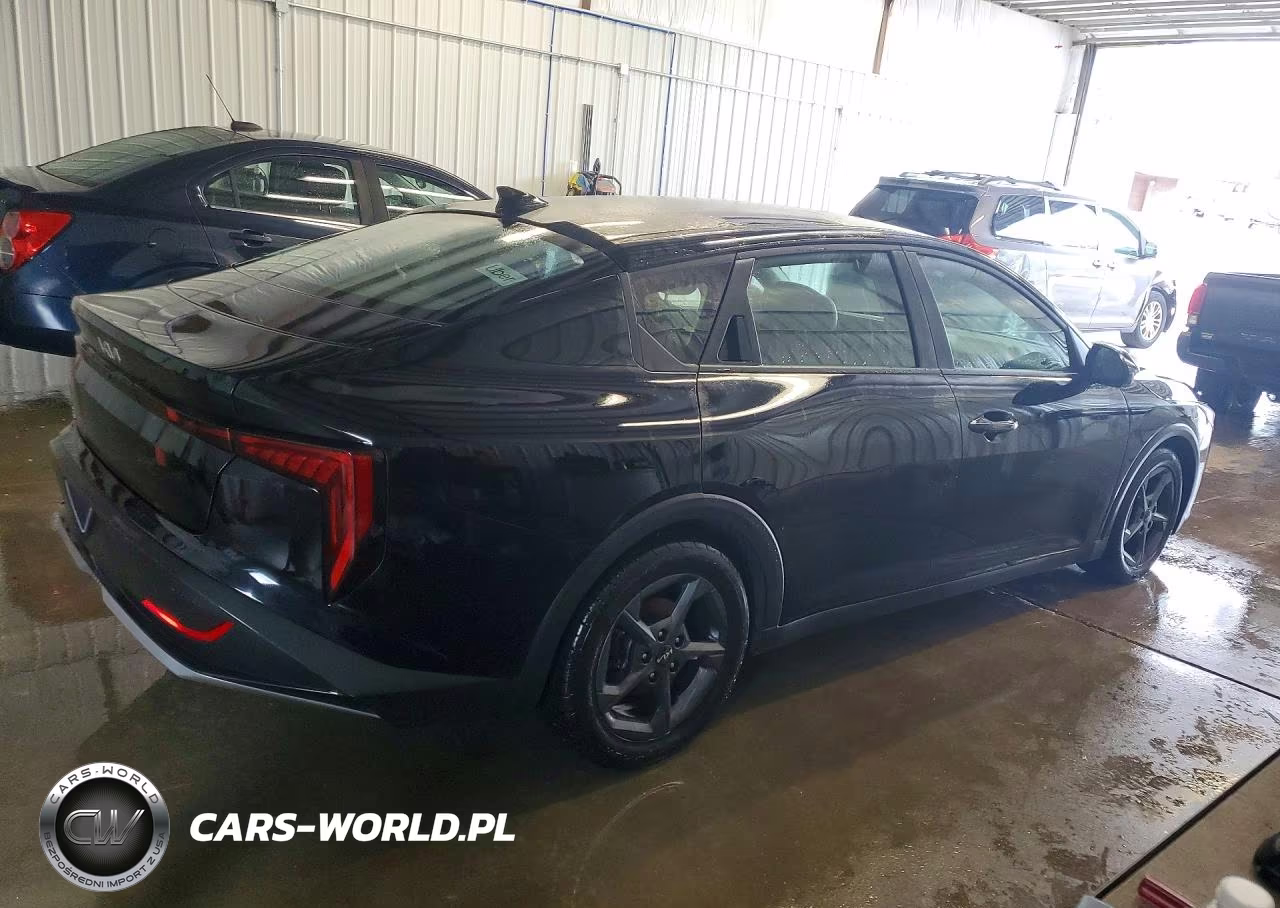 2025 Kia K4 Lxs VIN:3KPFT4DE2SE022381 - 3