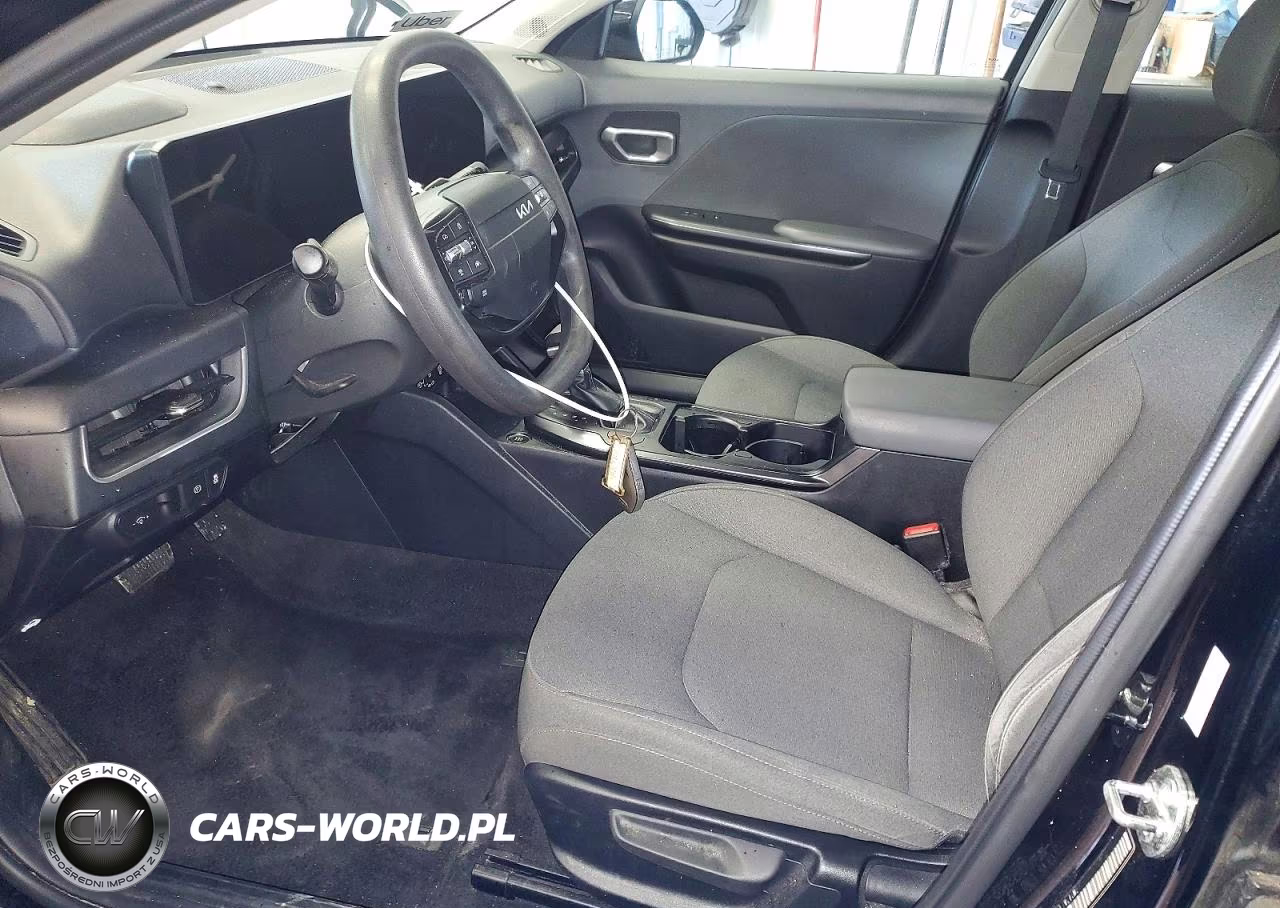 2025 Kia K4 Lxs VIN:3KPFT4DE2SE022381 - 7