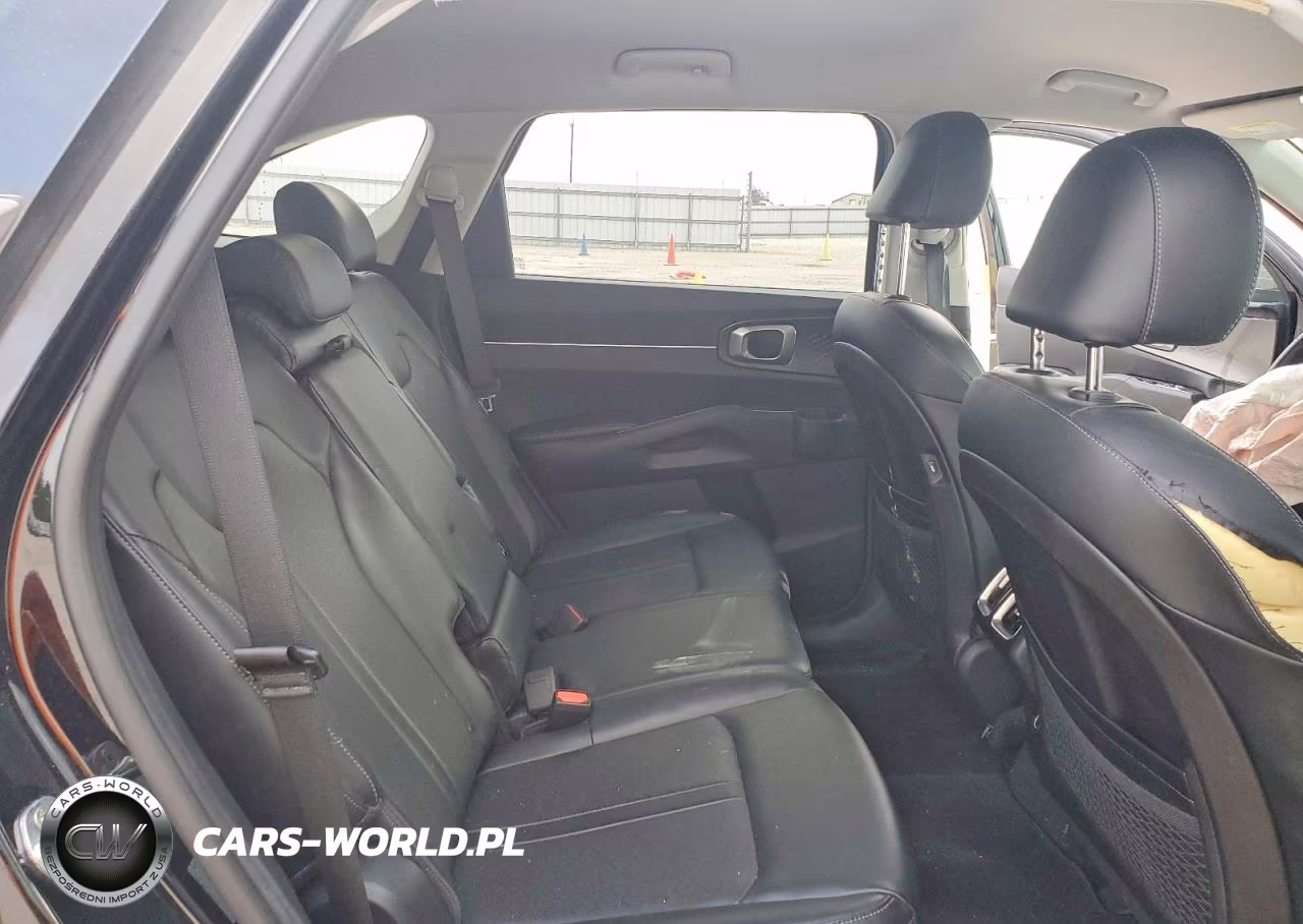 2022 Kia Sorento S VIN:5XYRL4LC6NG081714 - 10