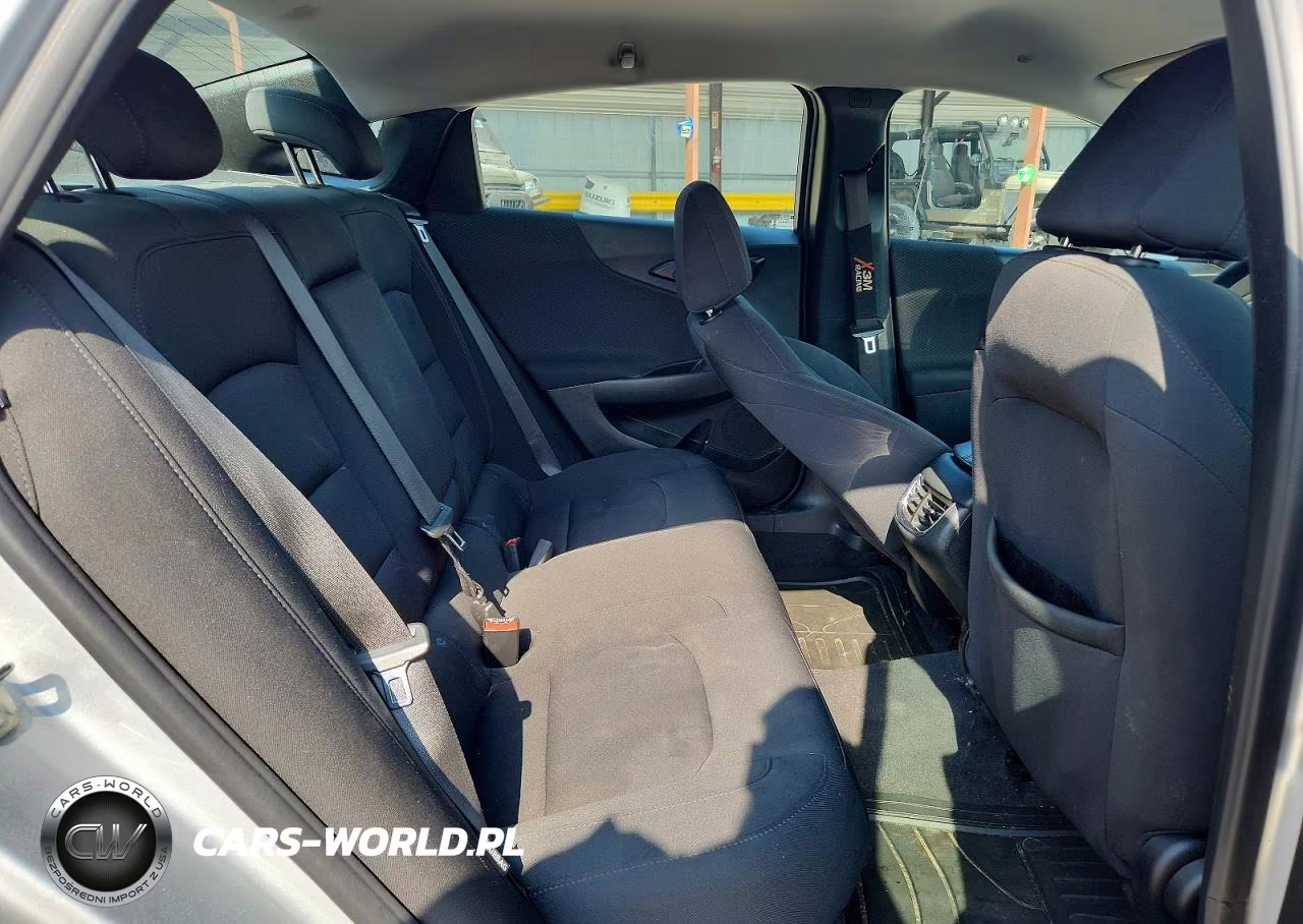 2020 Chevrolet Malibu Lt VIN:1G1ZD5ST7LF038657 - 10