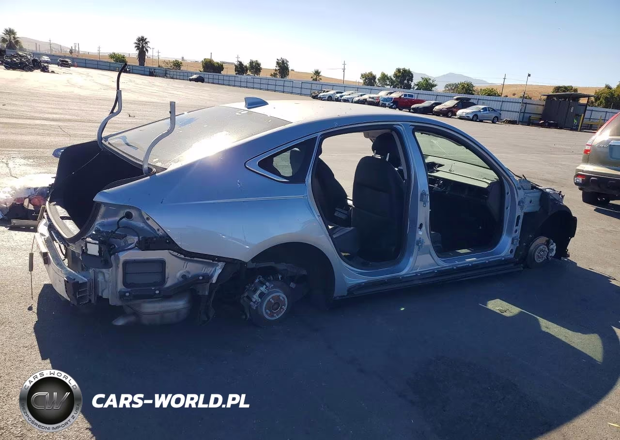 2023 Honda Accord Hybrid Exl VIN:1HGCY2F63PA037384 - 3