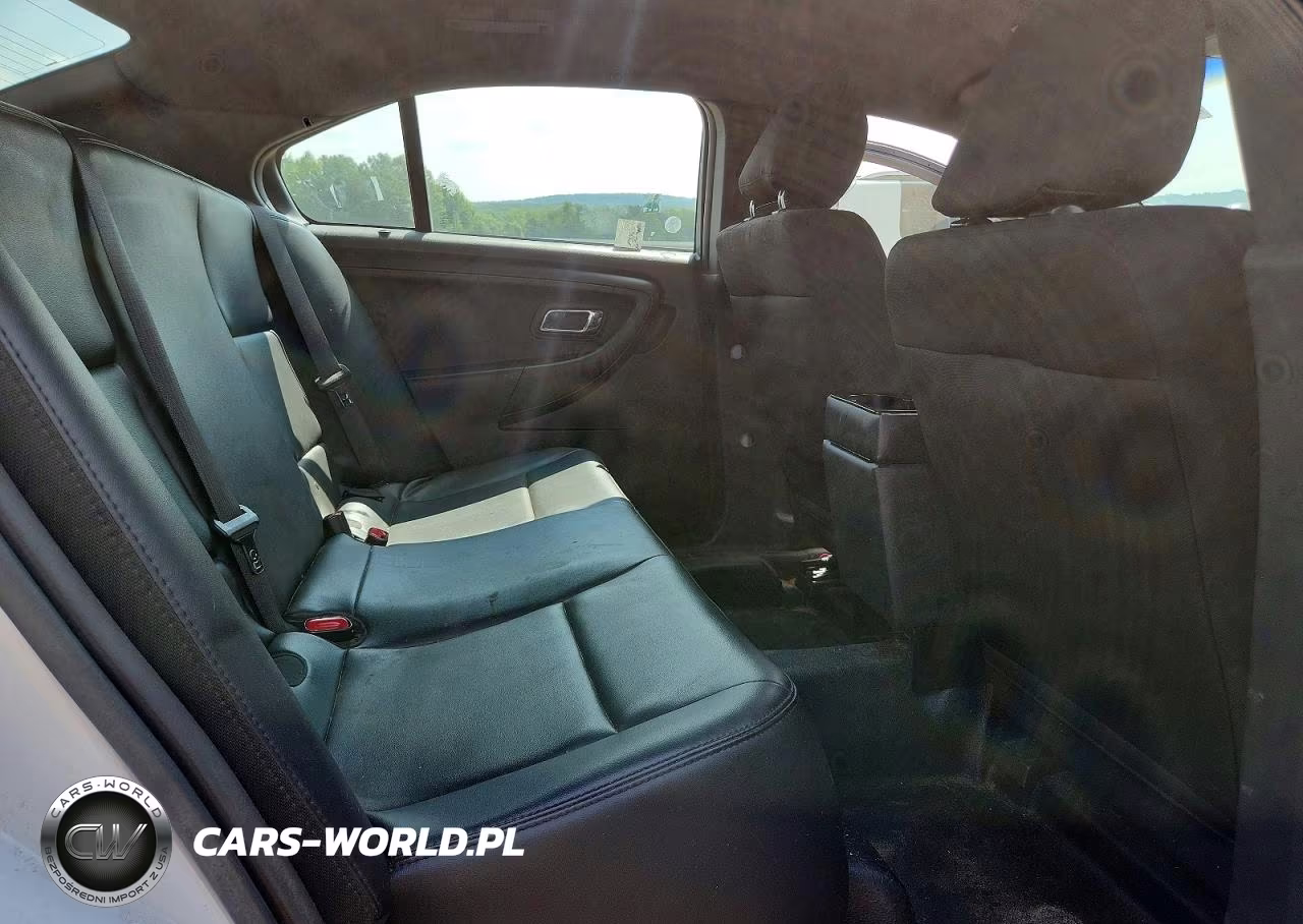2015 Ford Taurus Police Interceptor VIN:1FAHP2MK5FG140993 - 10
