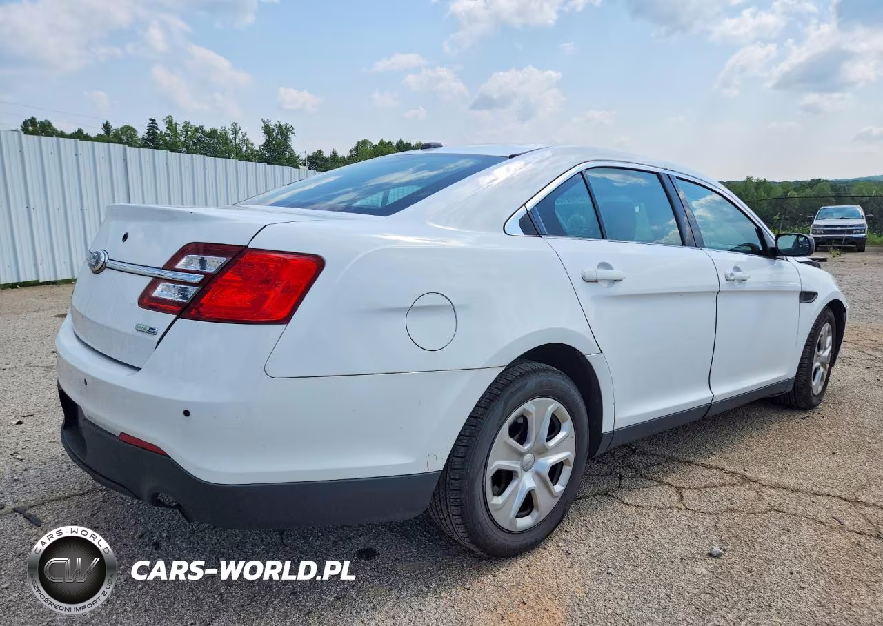 2015 Ford Taurus Police Interceptor VIN:1FAHP2MK5FG140993 - 3