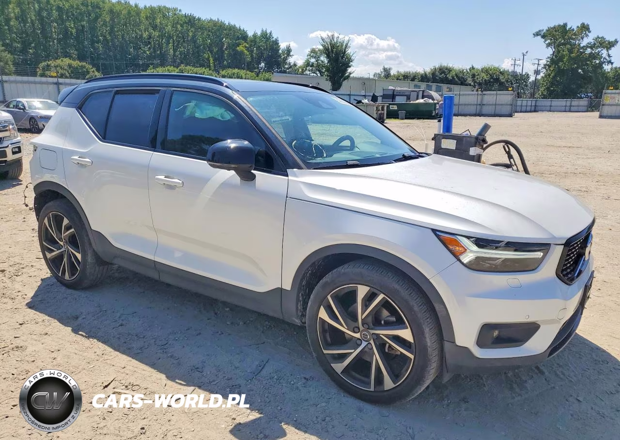 2022 Volvo Xc40 T5 R-Design VIN:YV4162UM2N2644717 - 4