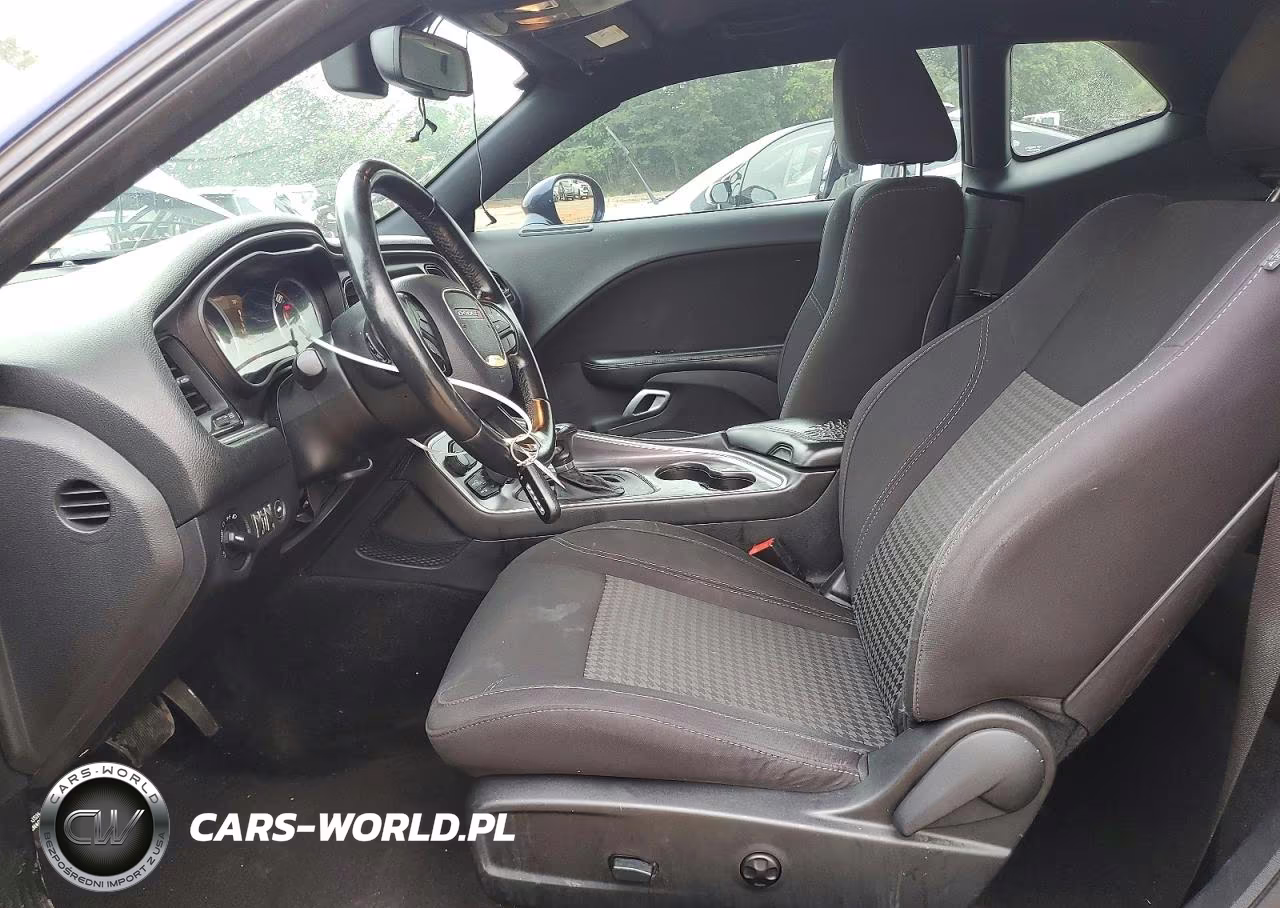 2015 Dodge Challenger Sxt VIN:2C3CDZAG1FH750257 - 7
