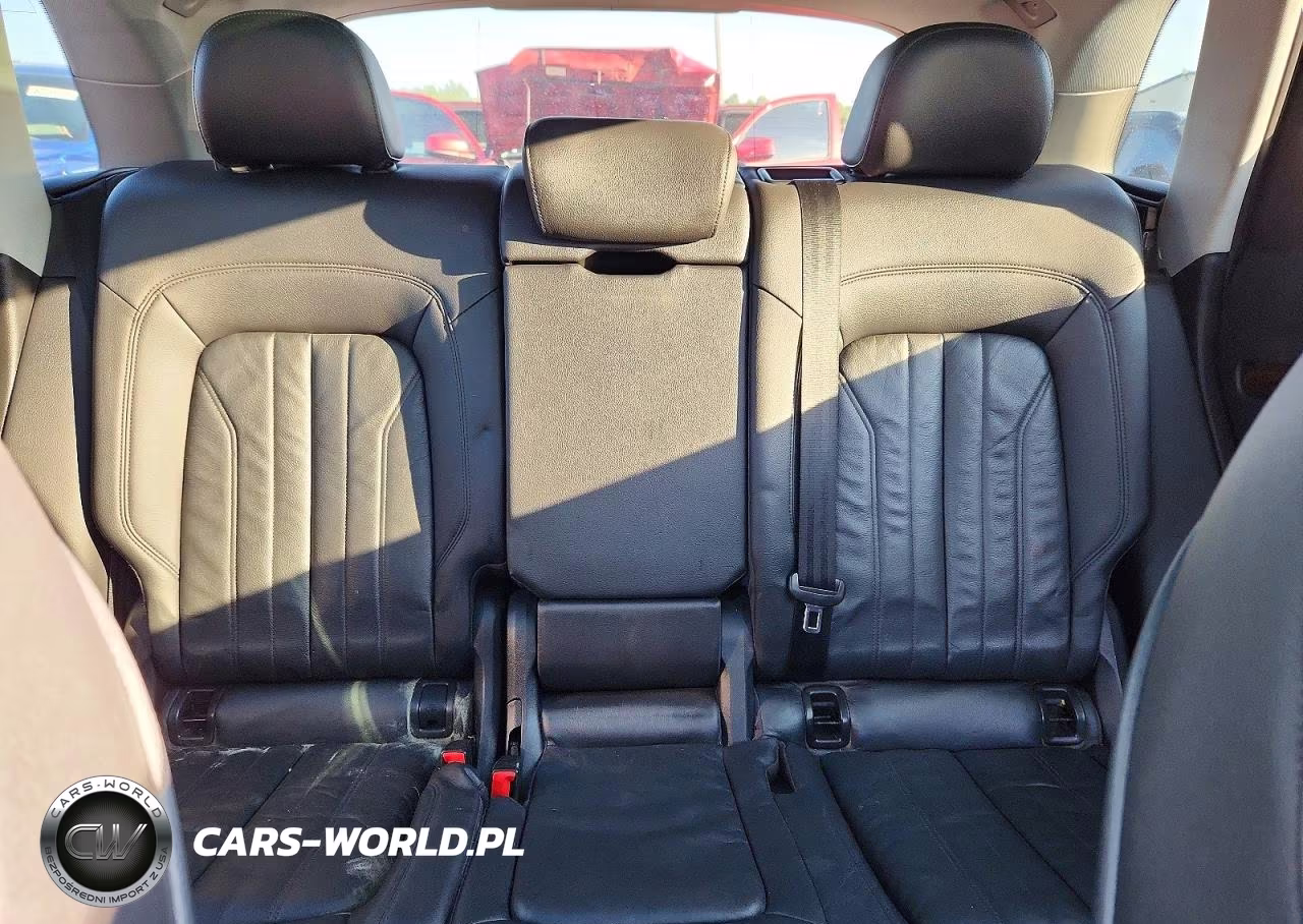 2018 Audi Q5 Premium Plus VIN:WA1BNAFY5J2017793 - 10