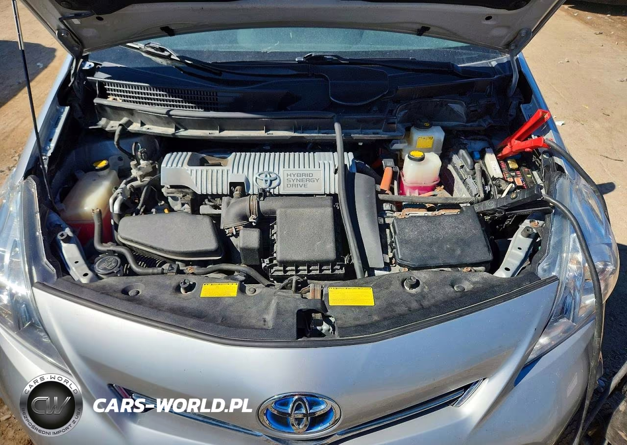 2012 Toyota Prius V Three VIN:JTDZN3EU8C3144999 - 11