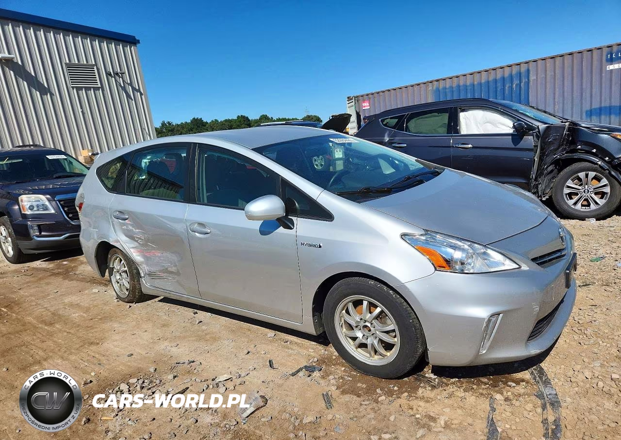 2012 Toyota Prius V Three VIN:JTDZN3EU8C3144999 - 4