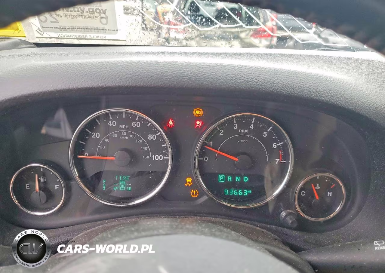2018 Jeep Wrangler Rubicon VIN:1C4BJWCGXJL830311 - 9