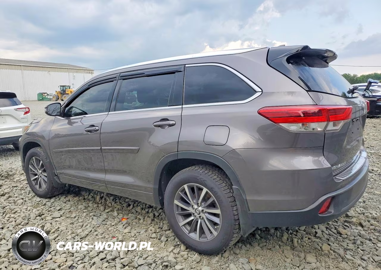 2017 Toyota Highlander Xle VIN:5TDJZRFH4HS415407 - 2