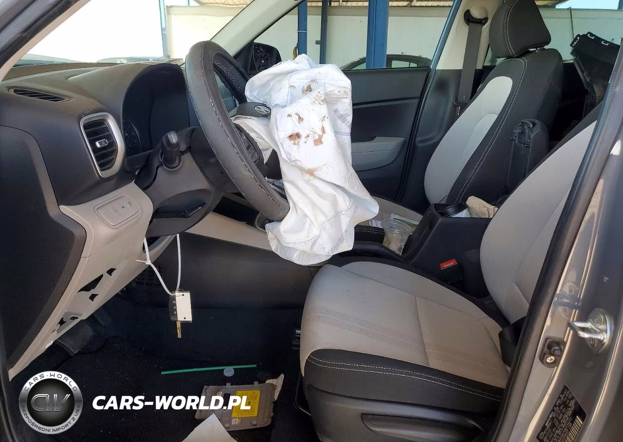 2022 Hyundai Venue Sel VIN:KMHRC8A34NU154213 - 7
