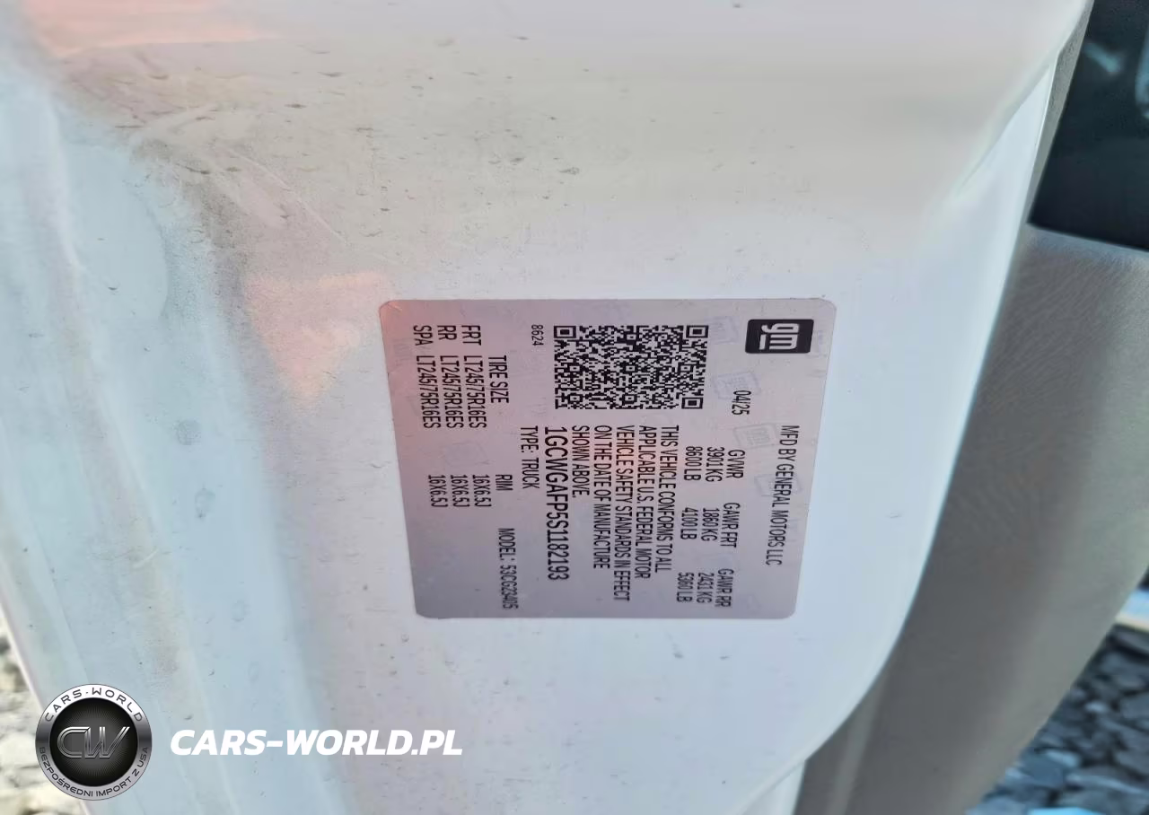 2025 Chevrolet Express 2500 Cargo Delivery Van VIN:1GCWGAFP5S1182193 - 13