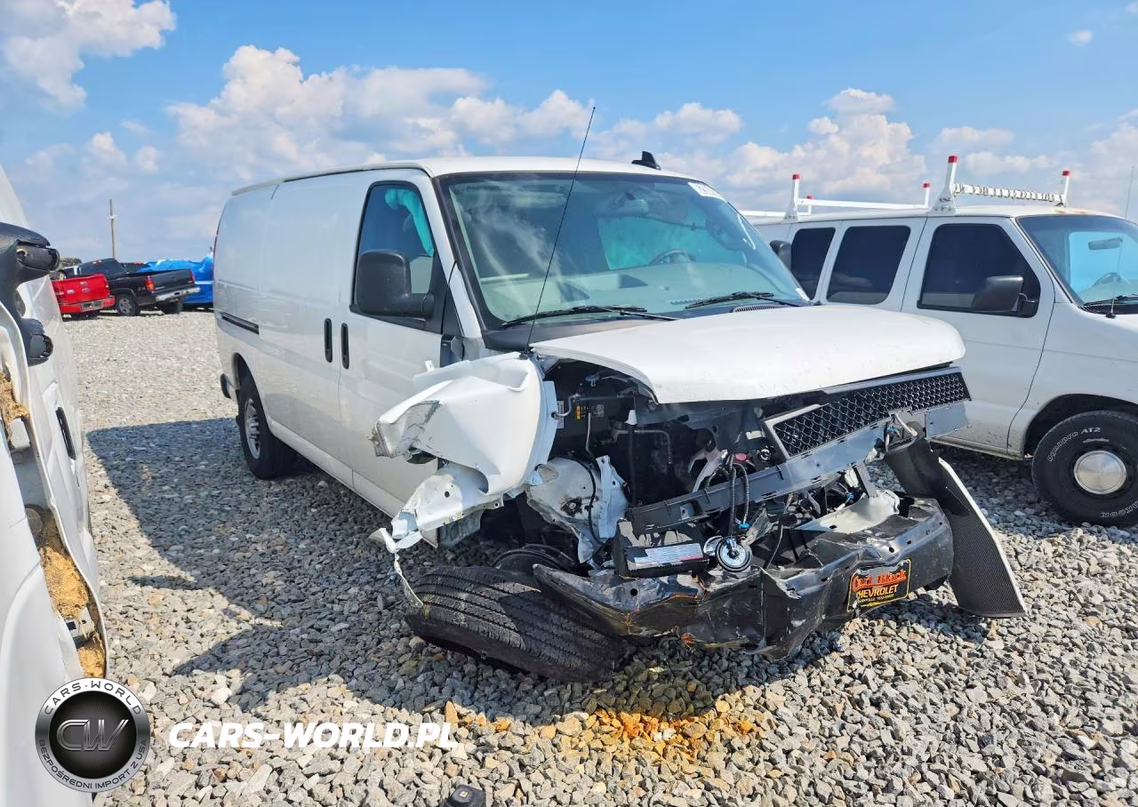 2025 Chevrolet Express 2500 Cargo Delivery Van VIN:1GCWGAFP5S1182193 - 4